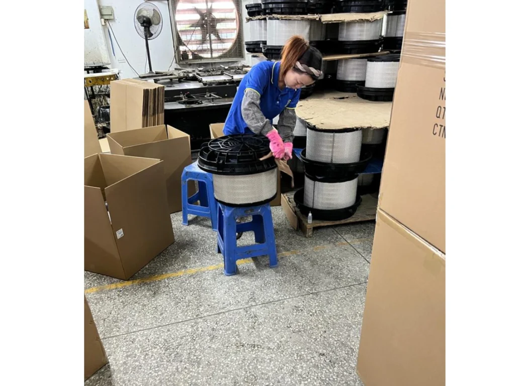 Bowei Filter Factory testing Cummins generator air filters for performance.